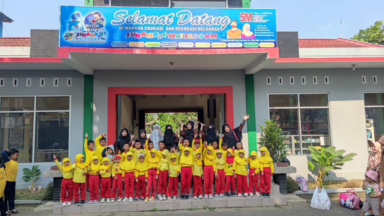 Waterboom Kolam Renang Sukahaji Ciamis